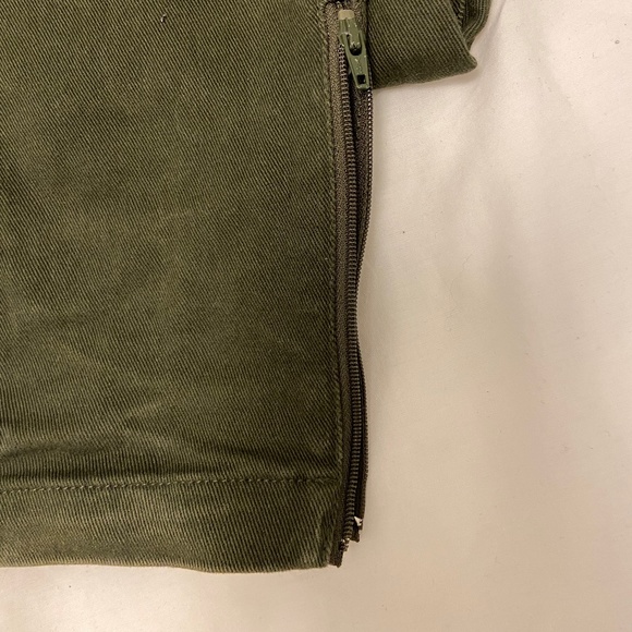 I Love Ugly Zespy Pants - Picture 1 of 6